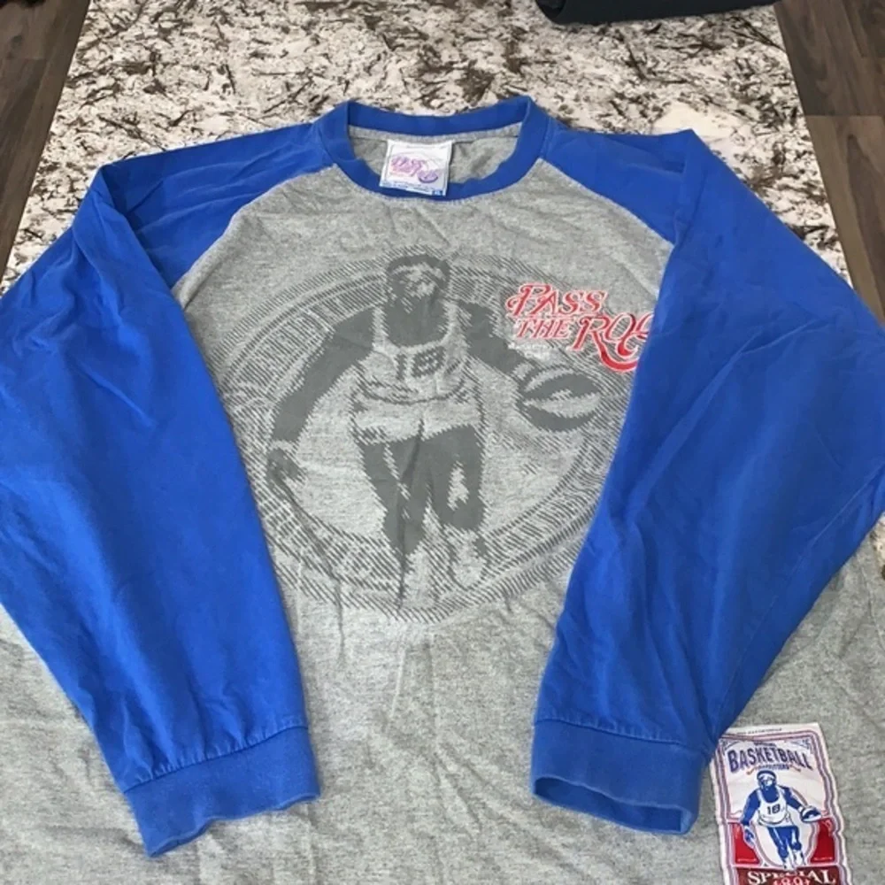 Basketball long sleeve shirt